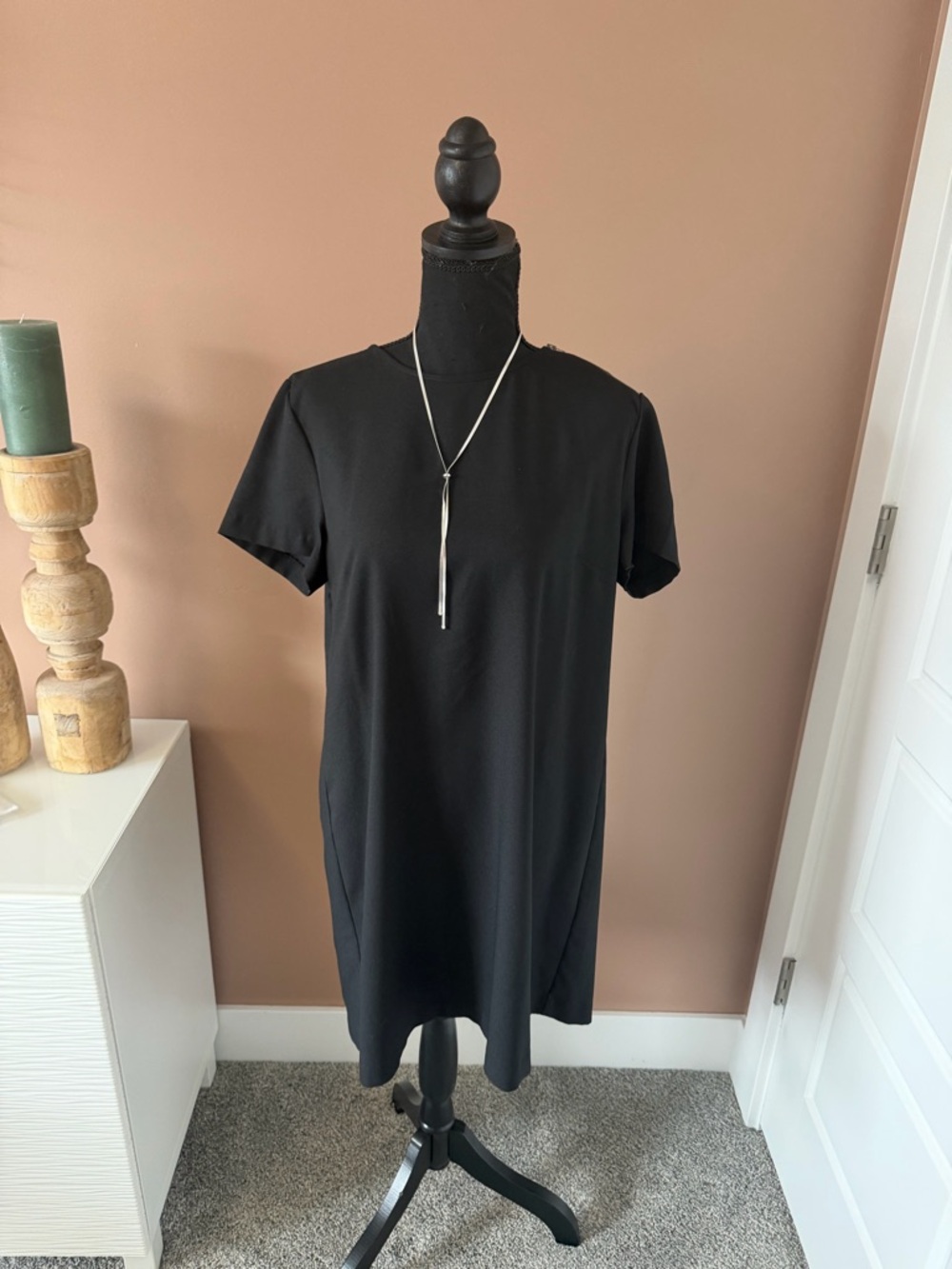 Banana Republic Black Knit Crewneck Shirt.